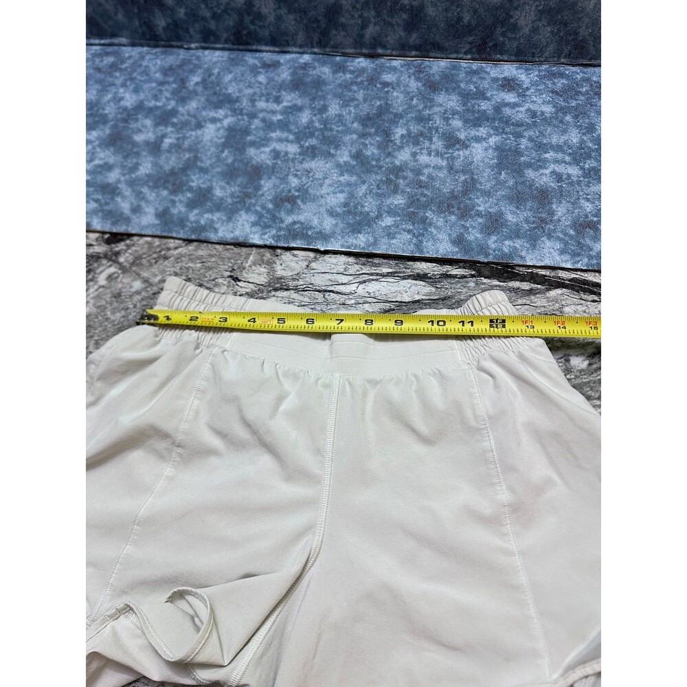 lululemon athletica Cream Athletic Shorts with Elastic Waistband size 6 - Picture 5 of 6